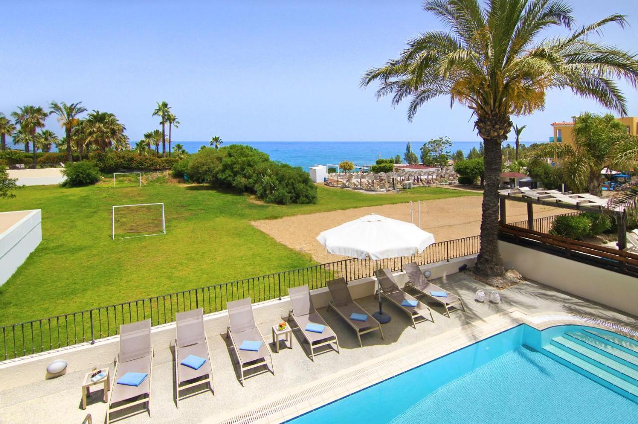 Villa Oceania - Beachfront 帕拉利米尼 外观 照片