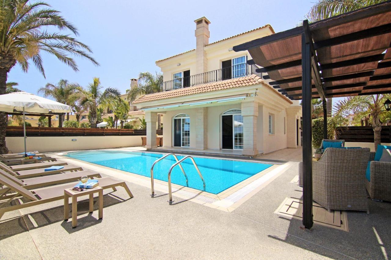 Villa Oceania - Beachfront 帕拉利米尼 外观 照片